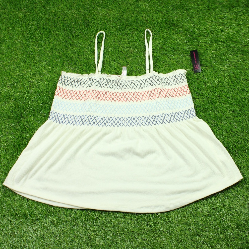 Ladies' No Boundaries Size XL Tank Top 2 PCS - Picture 5 of 6